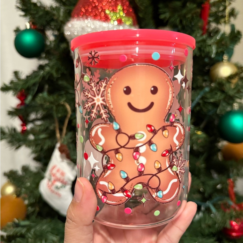 Festive Gingerbread Man 17oz mug